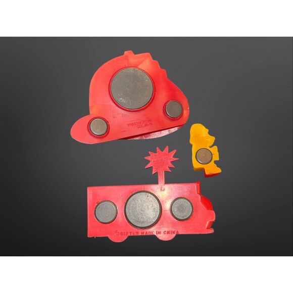 Giftco 911 Firefighter Collectible Rubber Magnets Red Hat Puppy FireTruck A31 - Picture 5 of 5